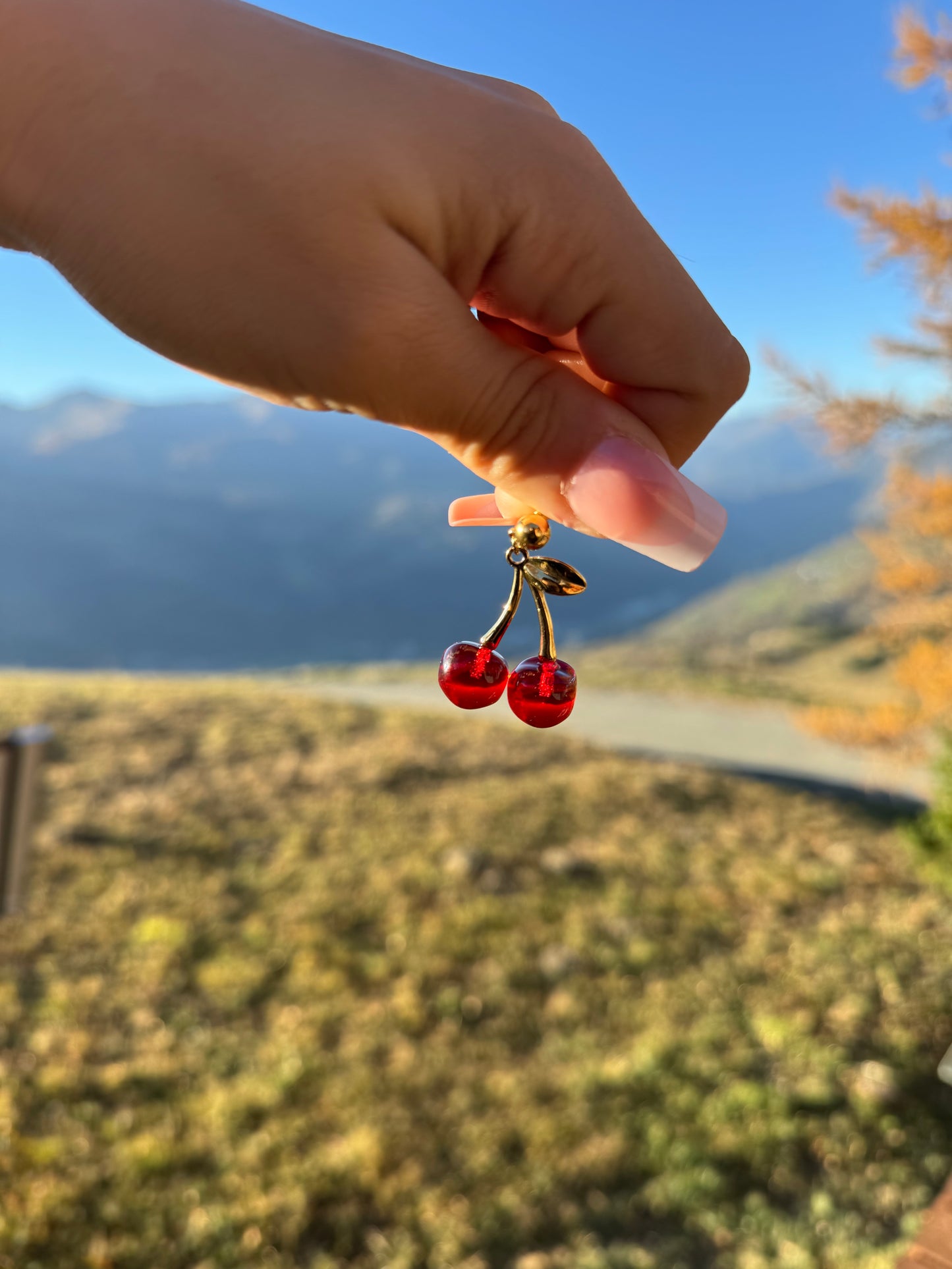 Boucles cerise