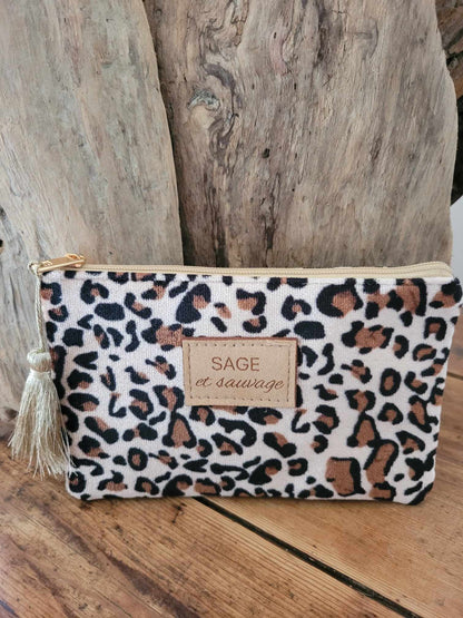 Pochette sage et sauvage léopard